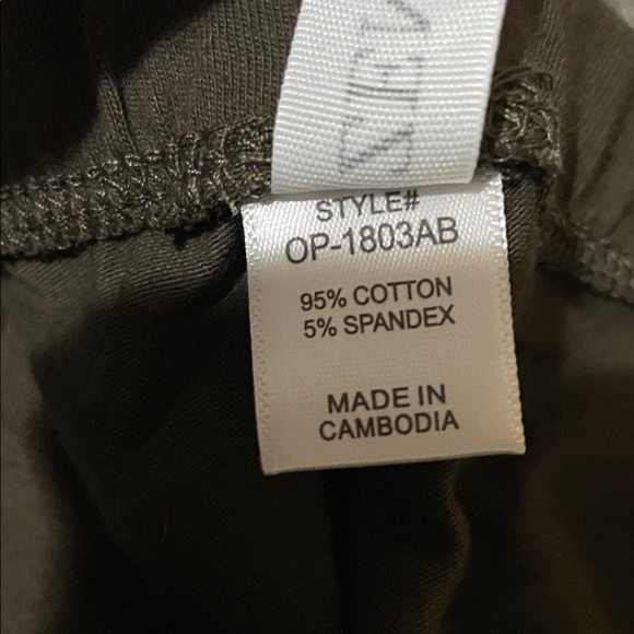 Zenana Outfitters greenish gray Bike Shorts New in the package - Picture 4 of 5